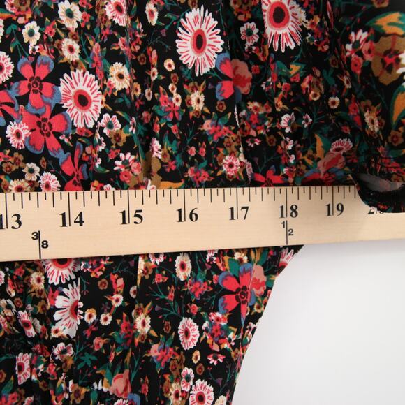 BCBGeneration Dress Black Red Floral Cold Shoulder Dolman Short Sleeve Surplice - Picture 5 of 9